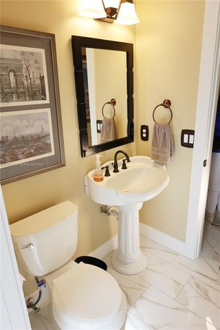 7802 N 155th Pl N, Palm Beach Gardens, FL 33418