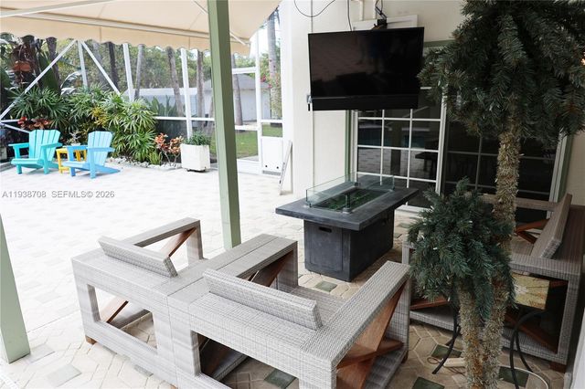 7802 N 155th Pl N, Palm Beach Gardens, FL 33418