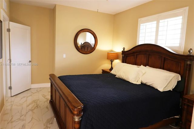 7802 N 155th Pl N, Palm Beach Gardens, FL 33418