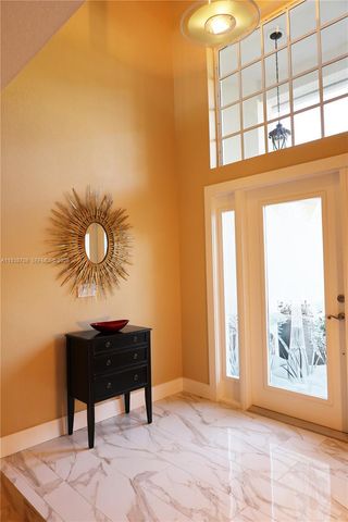 7802 N 155th Pl N, Palm Beach Gardens, FL 33418