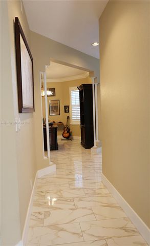 7802 N 155th Pl N, Palm Beach Gardens, FL 33418