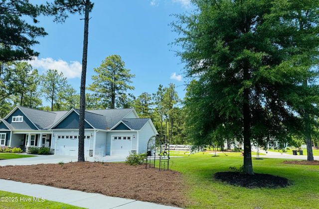 930 Winds Way, Aberdeen, NC 28315