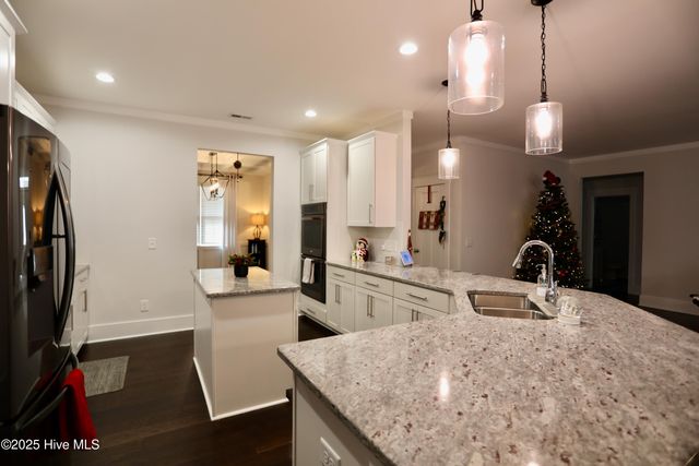 930 Winds Way, Aberdeen, NC 28315