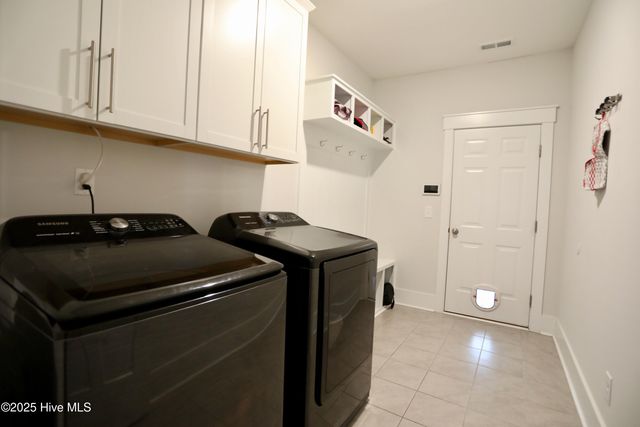 930 Winds Way, Aberdeen, NC 28315