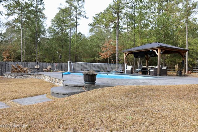 930 Winds Way, Aberdeen, NC 28315