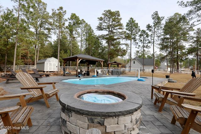 930 Winds Way, Aberdeen, NC 28315