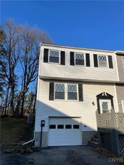 8416 Bramblebush Circle, Clay, NY 13090