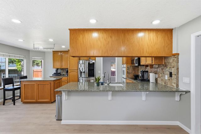 8510 Diamond Oak Way, Elk Grove, CA 95624