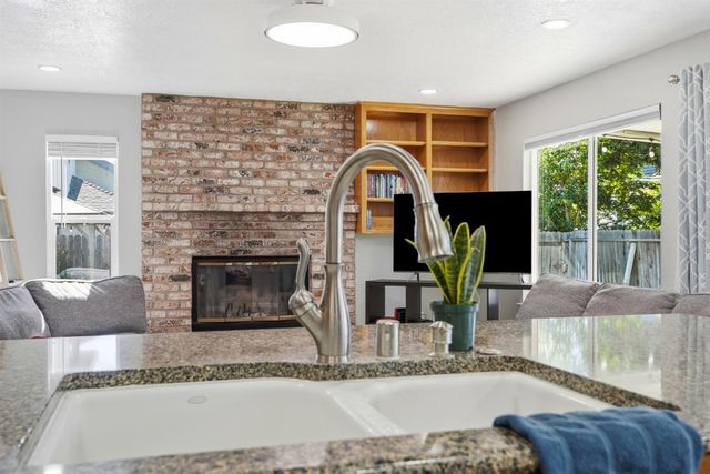 8510 Diamond Oak Way, Elk Grove, CA 95624