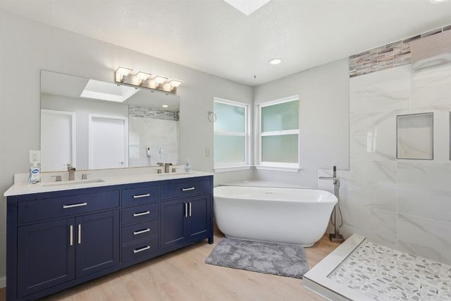 8510 Diamond Oak Way, Elk Grove, CA 95624