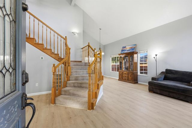 8510 Diamond Oak Way, Elk Grove, CA 95624