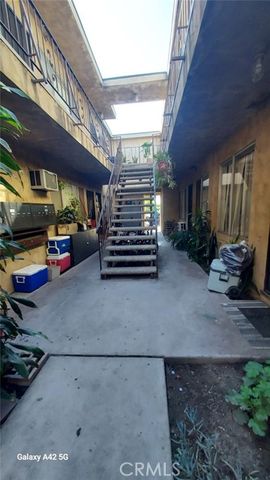 4150 Prospect Avenue 3, Los Angeles, CA 90027