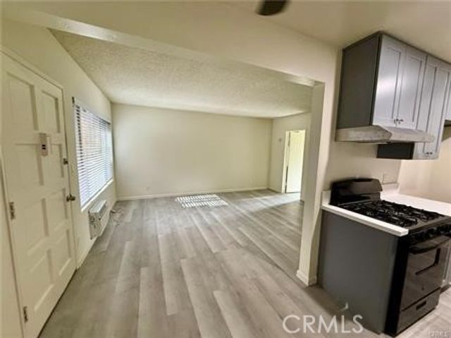 4150 Prospect Avenue 3, Los Angeles, CA 90027