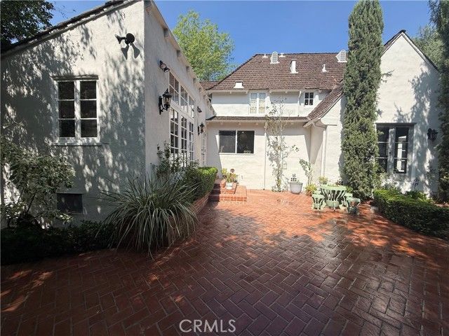 2110 Homet Road, San Marino, CA 91108