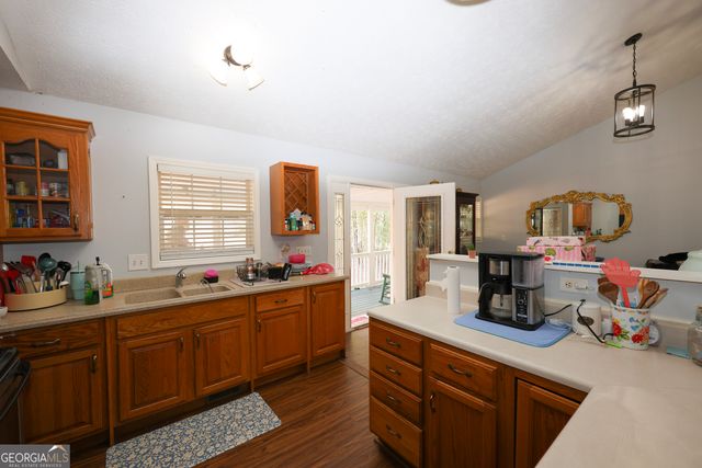 42 Deer Pointe Court, Lagrange, GA 30240