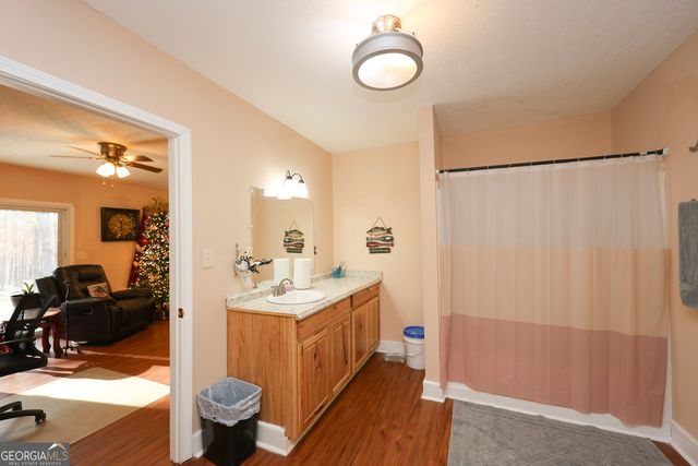 42 Deer Pointe Court, Lagrange, GA 30240