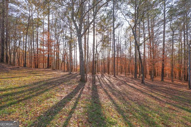 42 Deer Pointe Court, Lagrange, GA 30240