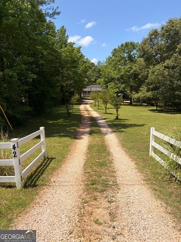 42 Deer Pointe Court, Lagrange, GA 30240