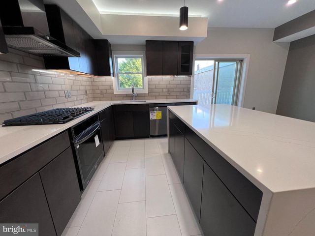 1016-B PENN ST, Reading, PA 19602
