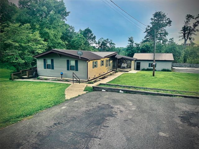 308 Dale Hollow Manor Road, Albany, KY 42602