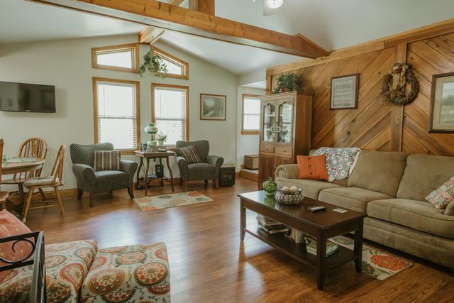 308 Dale Hollow Manor Road, Albany, KY 42602