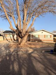 1306 NW 12th Place, Andrews, TX 79714