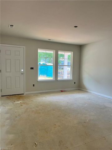 100 Longview Street, Lexington, NC 27295