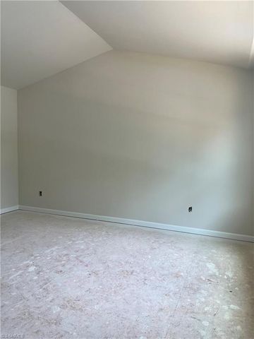 100 Longview Street, Lexington, NC 27295