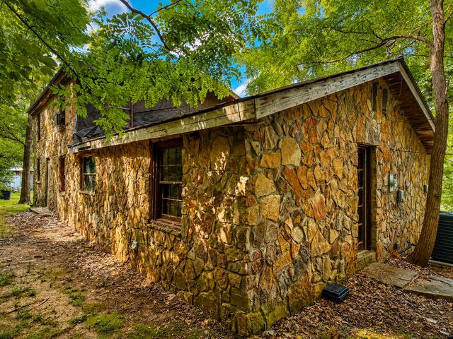 1493 Missouri Hollow Road, Monticello, KY 42633