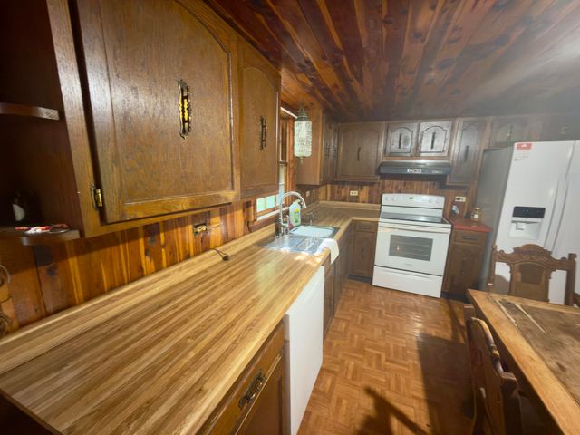 1493 Missouri Hollow Road, Monticello, KY 42633