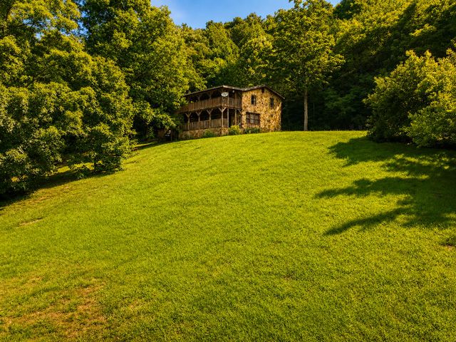 1493 Missouri Hollow Road, Monticello, KY 42633