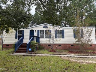 135 Foxwood S, Sanford, NC 27332