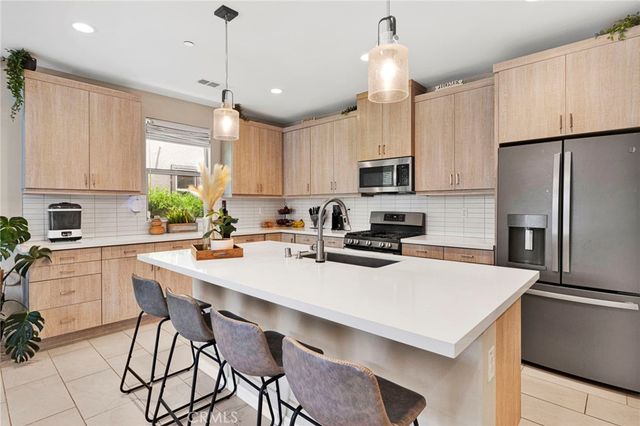 13286 Homeland Street, Victorville, CA 92392