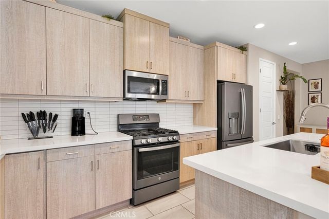 13286 Homeland Street, Victorville, CA 92392