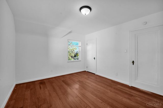 2518 Homestead Place, Cincinnati, OH 45211