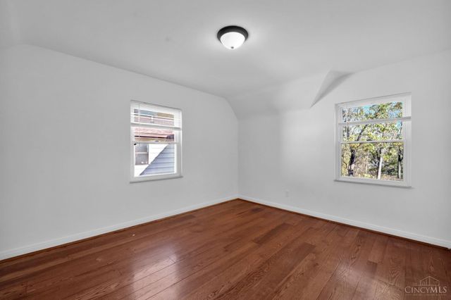 2518 Homestead Place, Cincinnati, OH 45211