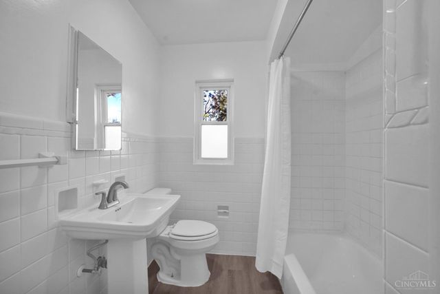 2518 Homestead Place, Cincinnati, OH 45211