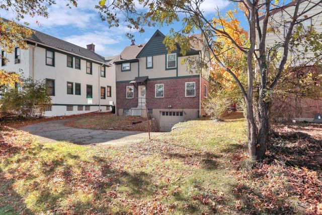 2518 Homestead Place, Cincinnati, OH 45211