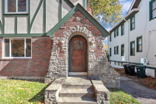 2518 Homestead Place, Cincinnati, OH 45211