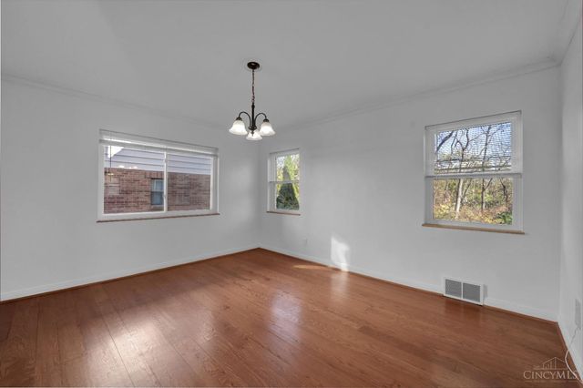 2518 Homestead Place, Cincinnati, OH 45211