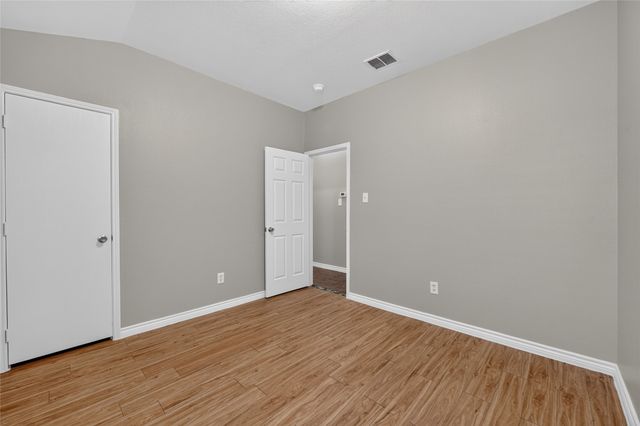 756 River Garden Drive, Fort Worth, TX 76114