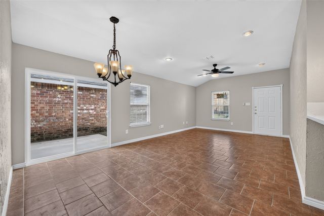 756 River Garden Drive, Fort Worth, TX 76114