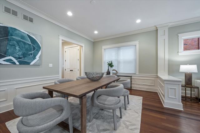 1218 Elmwood Avenue, Evanston, IL 60202