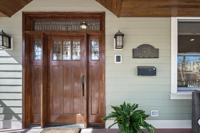 1218 Elmwood Avenue, Evanston, IL 60202