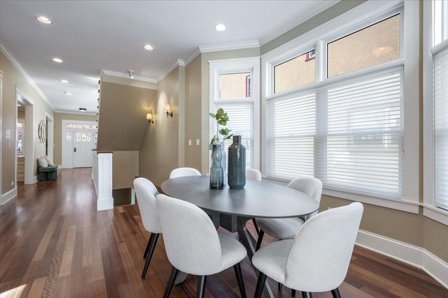 1218 Elmwood Avenue, Evanston, IL 60202