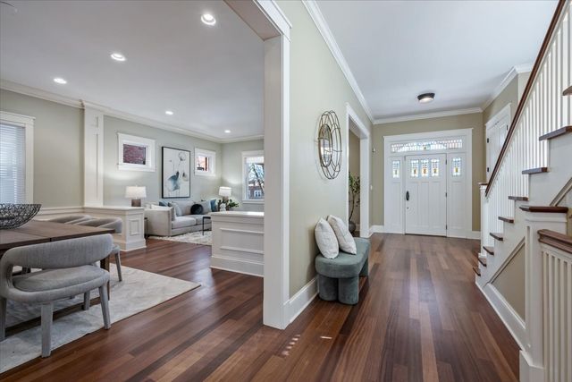 1218 Elmwood Avenue, Evanston, IL 60202