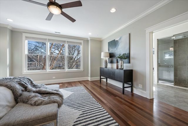 1218 Elmwood Avenue, Evanston, IL 60202