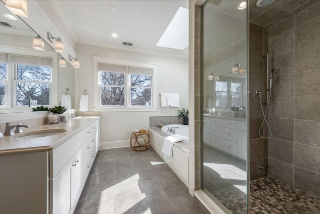 1218 Elmwood Avenue, Evanston, IL 60202