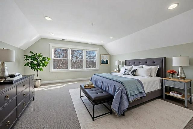 1218 Elmwood Avenue, Evanston, IL 60202