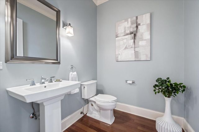 1218 Elmwood Avenue, Evanston, IL 60202